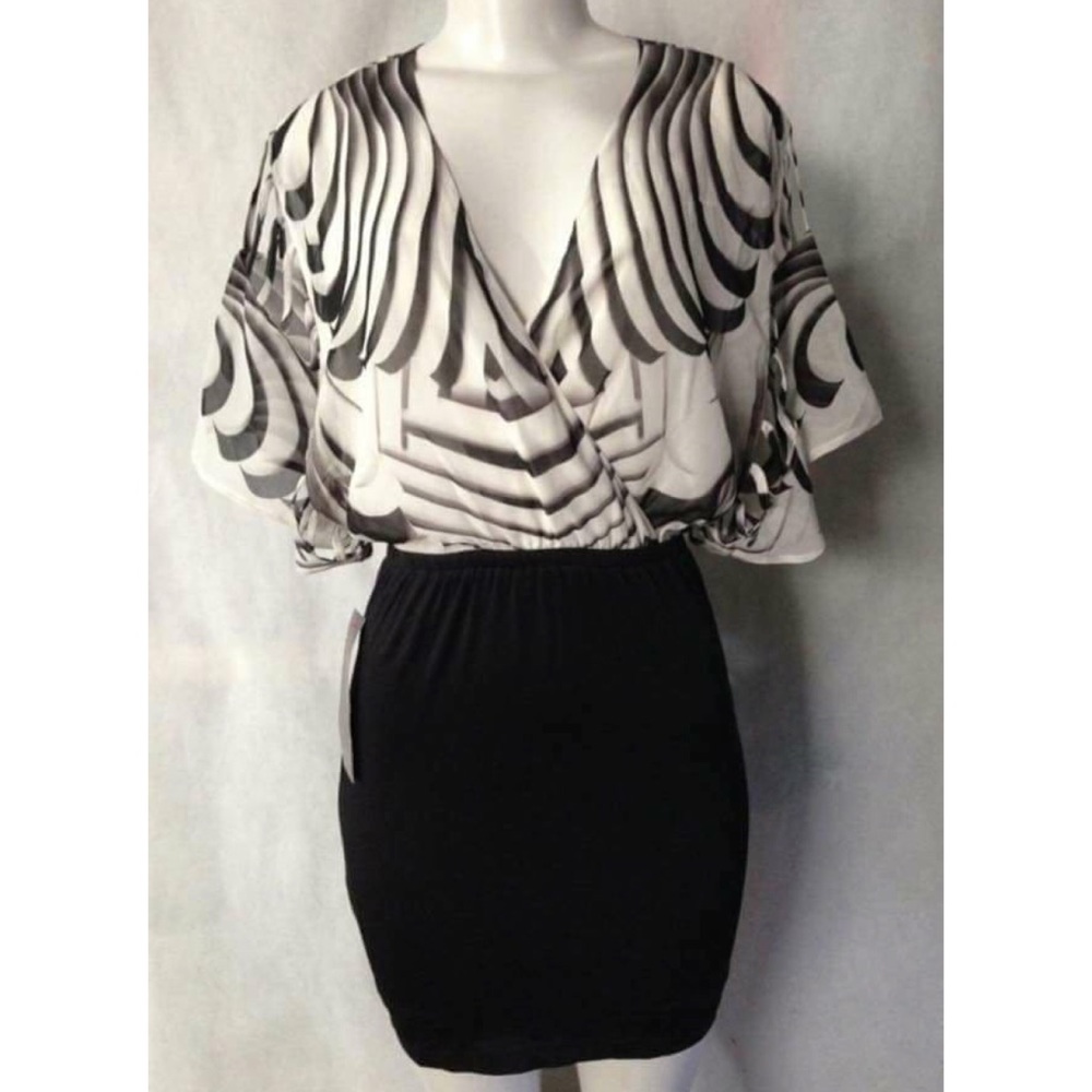 Bebe Surplice Cutout Dolmn